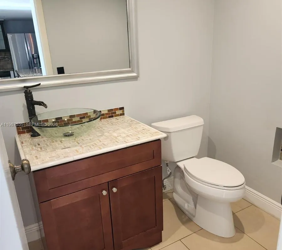 537 N University Dr # 71, Plantation FL 33324