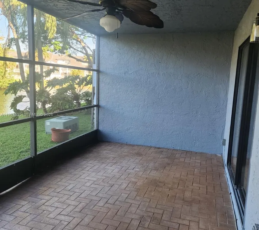 537 N University Dr # 71, Plantation FL 33324