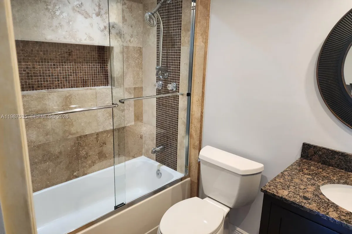 537 N University Dr # 71, Plantation FL 33324