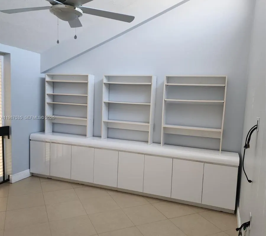 537 N University Dr # 71, Plantation FL 33324