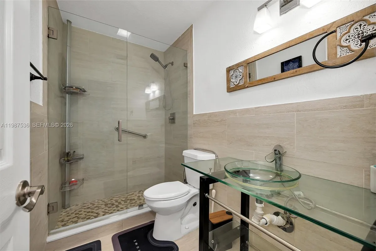 12324 SW 111th S Canal St Rd, Miami FL 33186