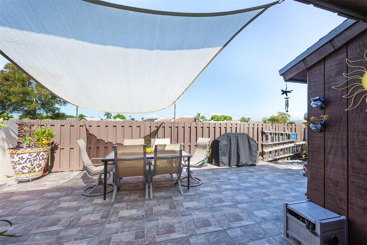 12324 SW 111th S Canal St Rd, Miami FL 33186