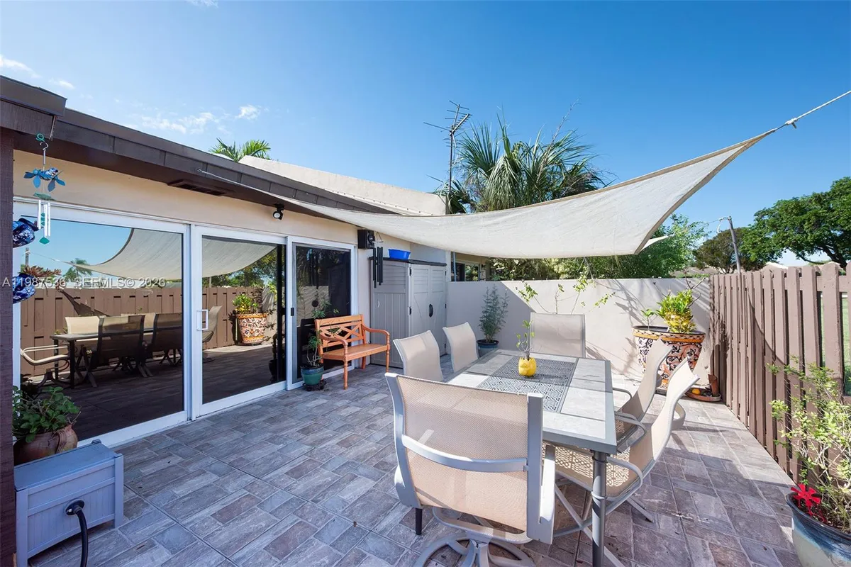 12324 SW 111th S Canal St Rd, Miami FL 33186