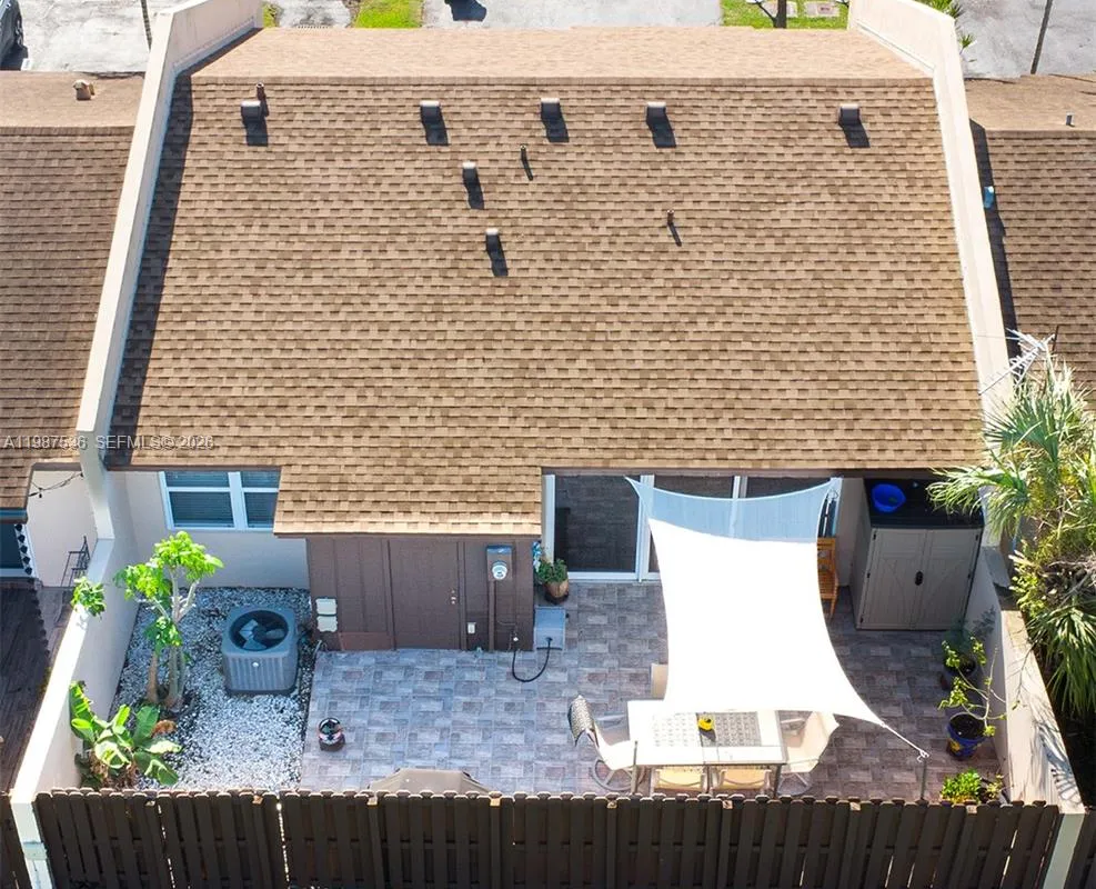 12324 SW 111th S Canal St Rd, Miami FL 33186