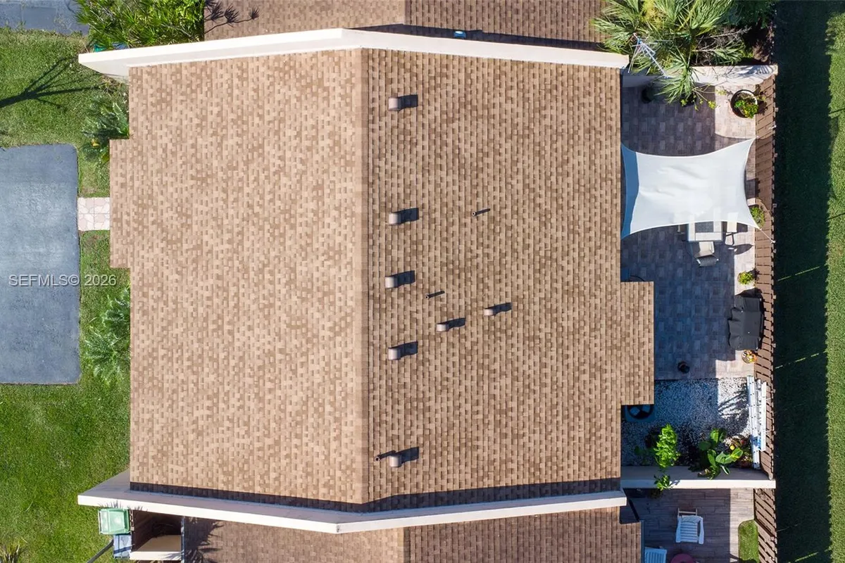 12324 SW 111th S Canal St Rd, Miami FL 33186