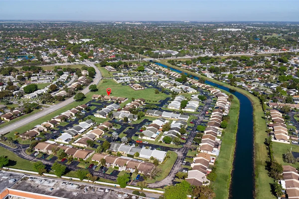 12324 SW 111th S Canal St Rd, Miami FL 33186