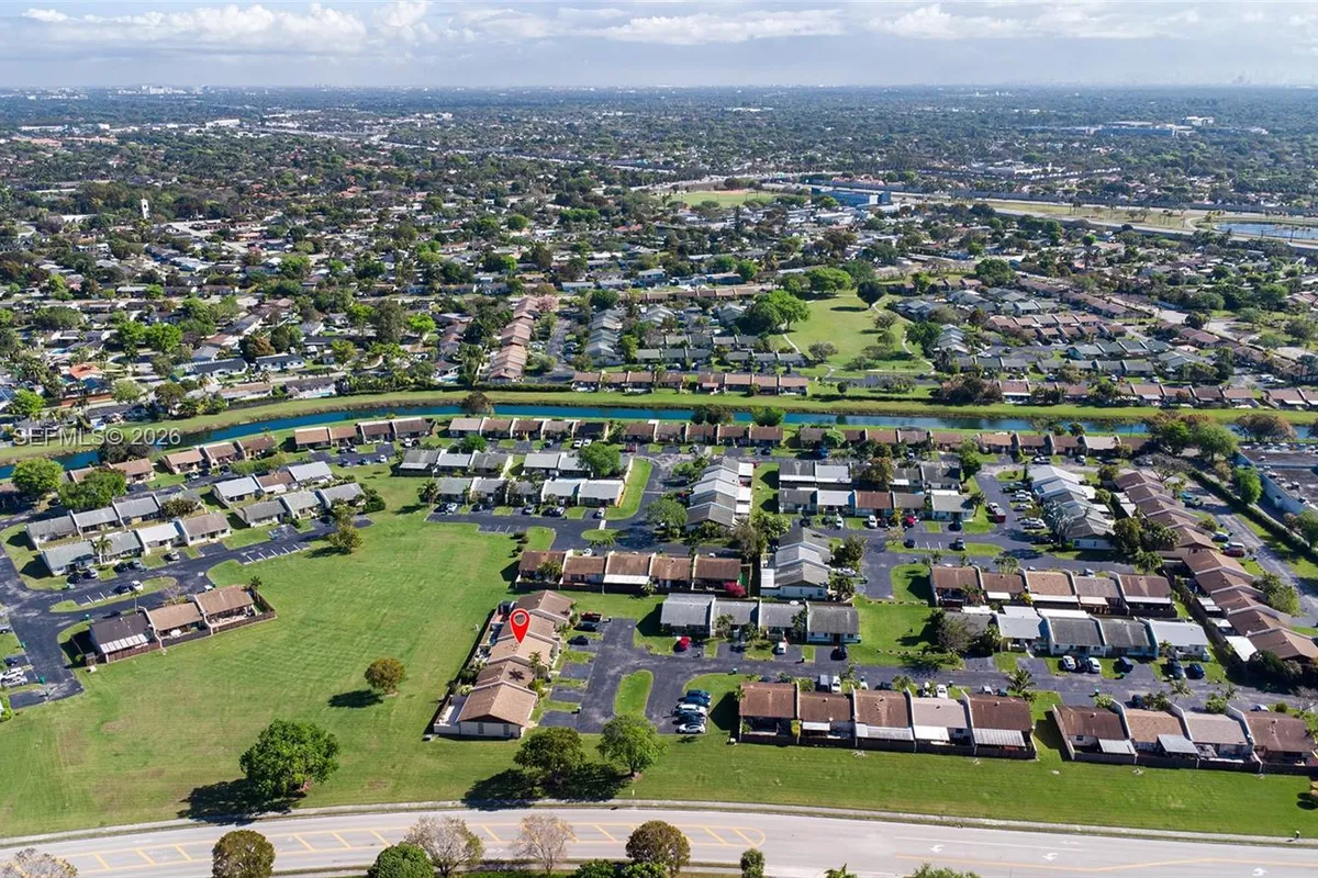 12324 SW 111th S Canal St Rd, Miami FL 33186