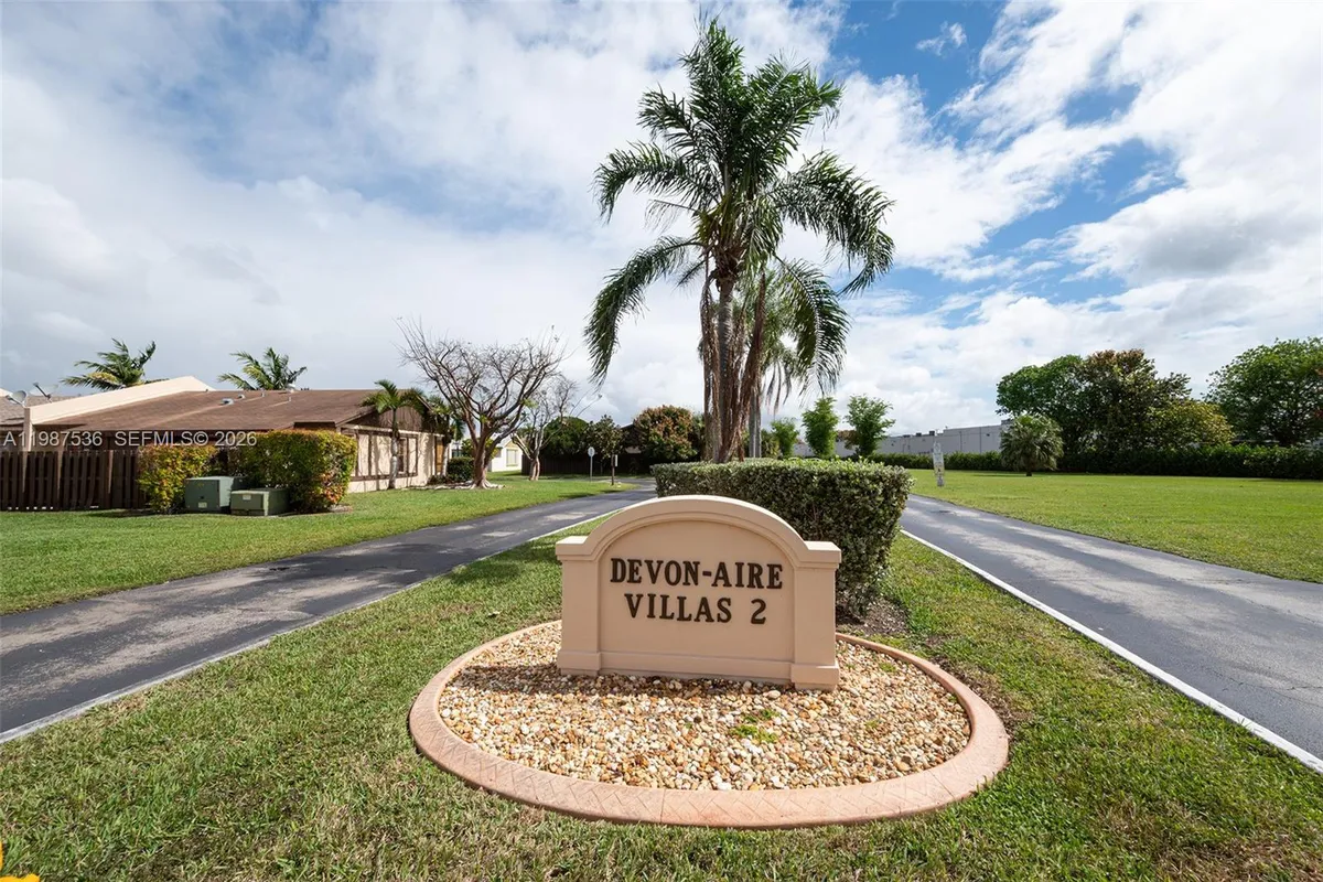 12324 SW 111th S Canal St Rd, Miami FL 33186