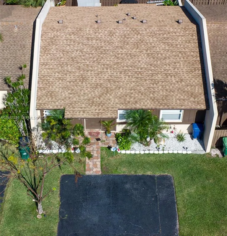 12324 SW 111th S Canal St Rd, Miami FL 33186