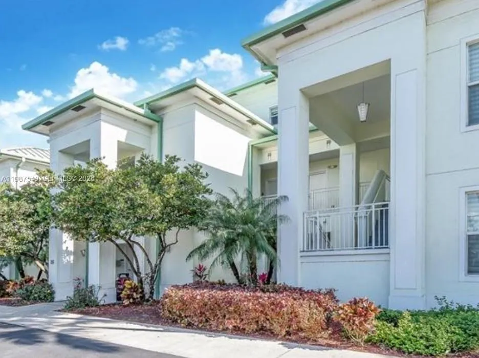 5300 NW 87 Avenue # 406, Doral FL 33178