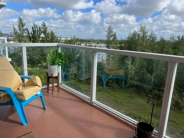 5077 NW 7th St # 917, Miami FL 33126