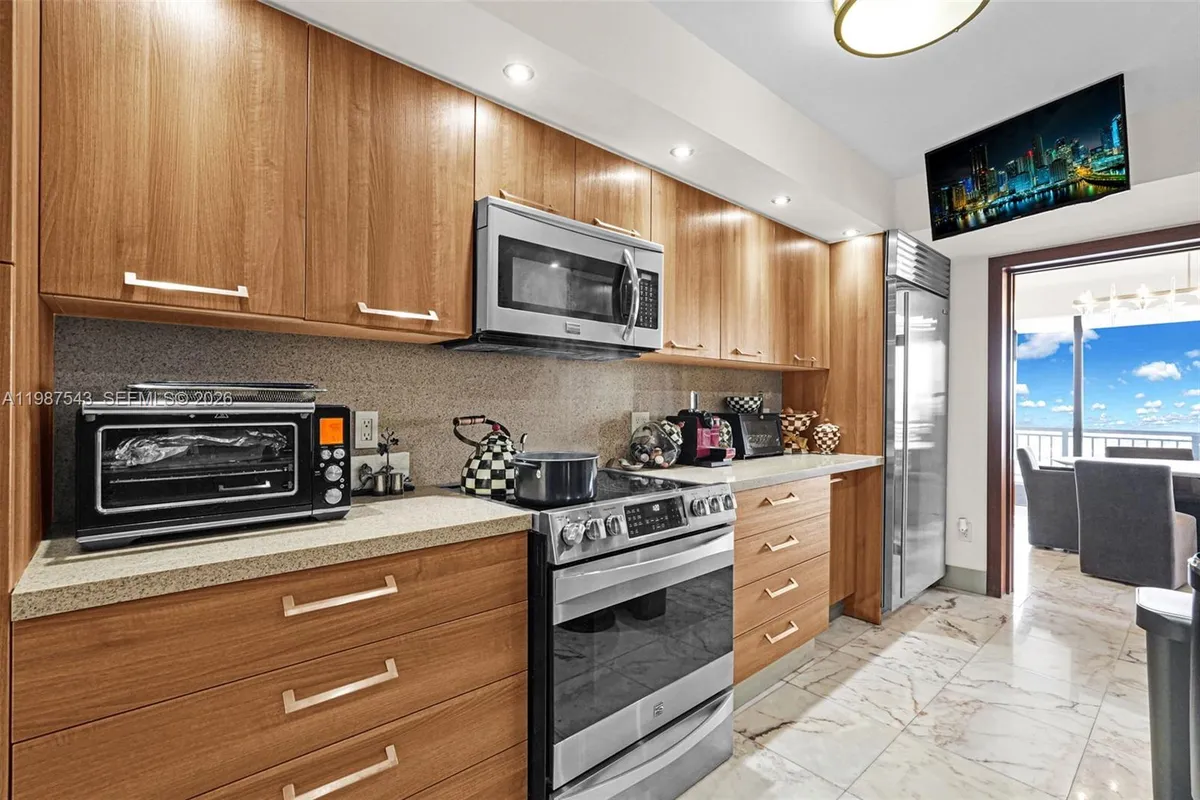 10175 Collins Ave # 1207, Bal Harbour FL 33154