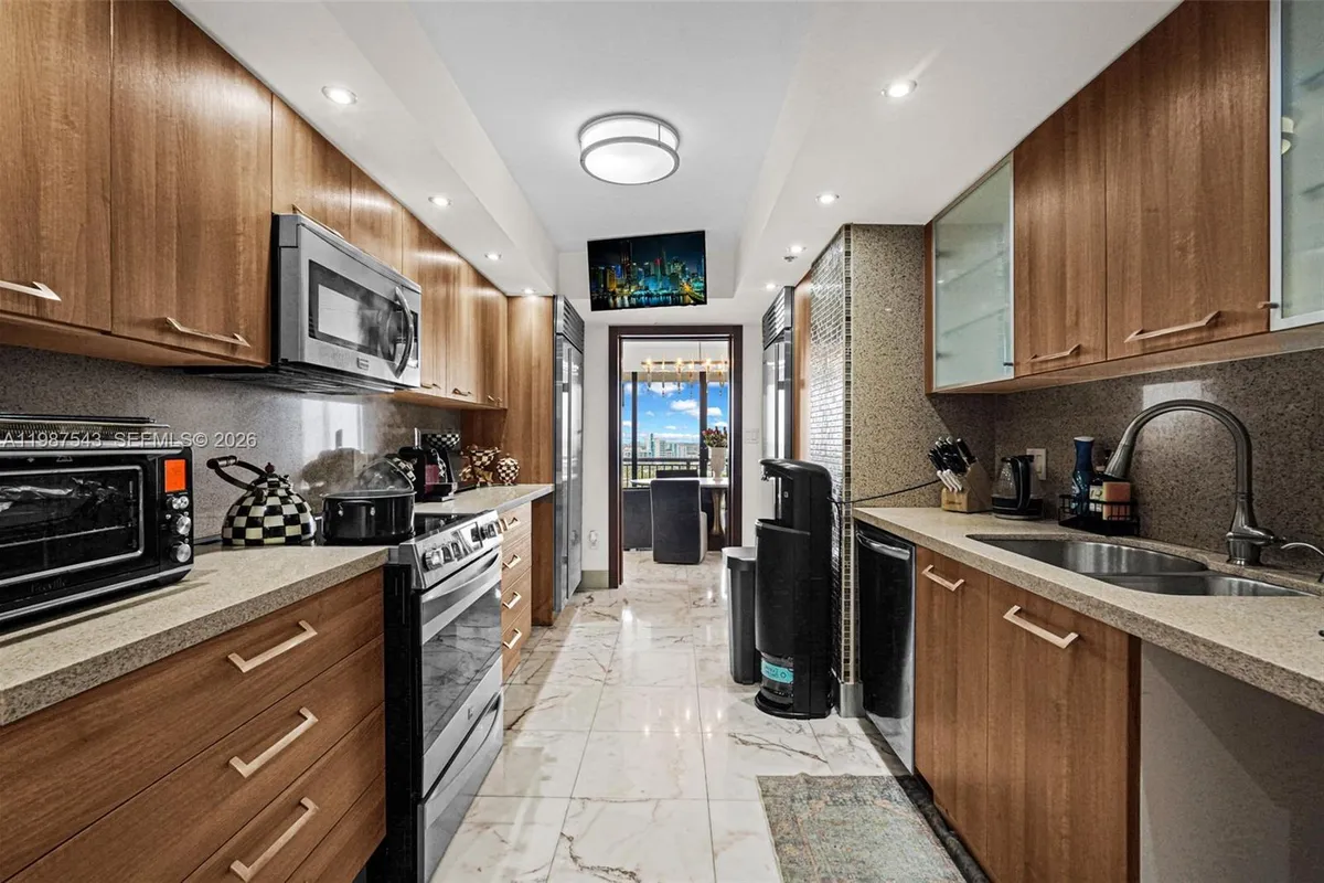 10175 Collins Ave # 1207, Bal Harbour FL 33154