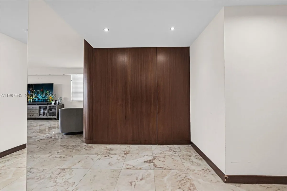 10175 Collins Ave # 1207, Bal Harbour FL 33154