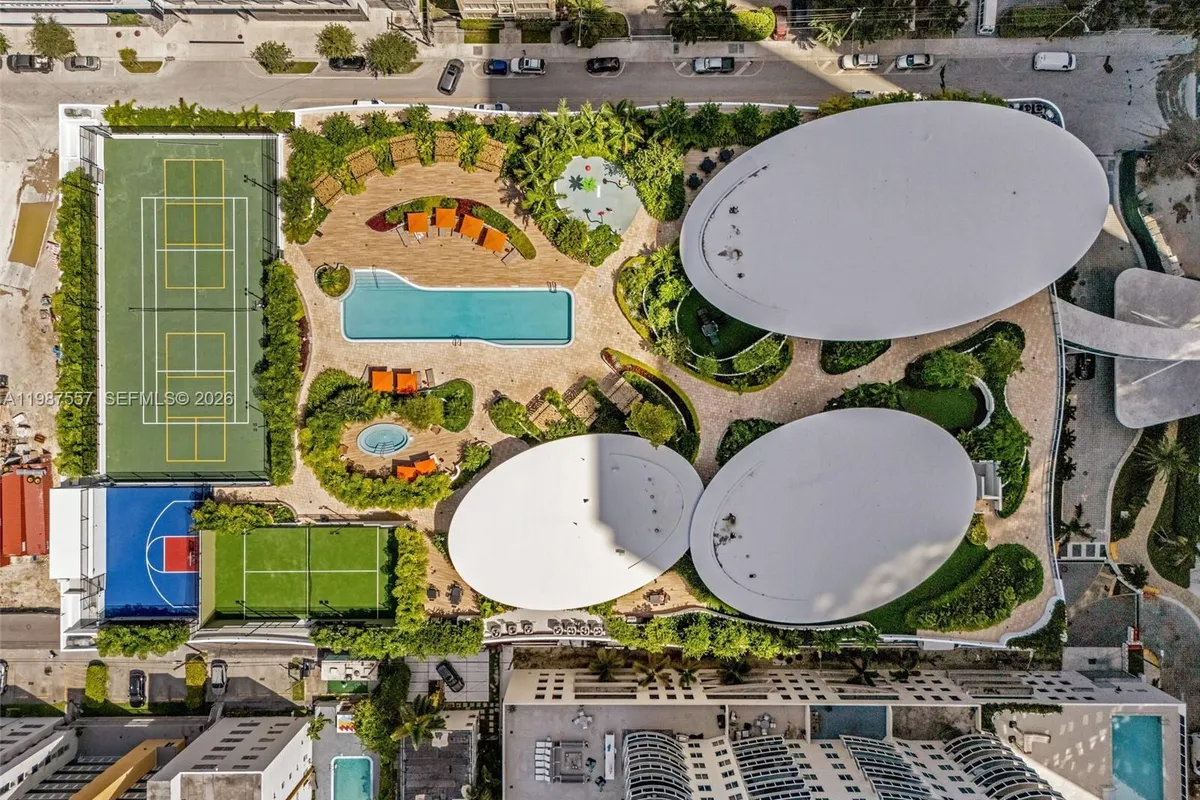 700 NE 24th st # 1207, Miami FL 33137