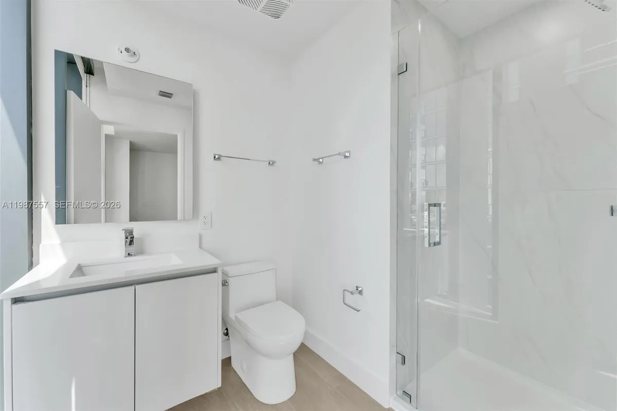 700 NE 24th st # 1207, Miami FL 33137