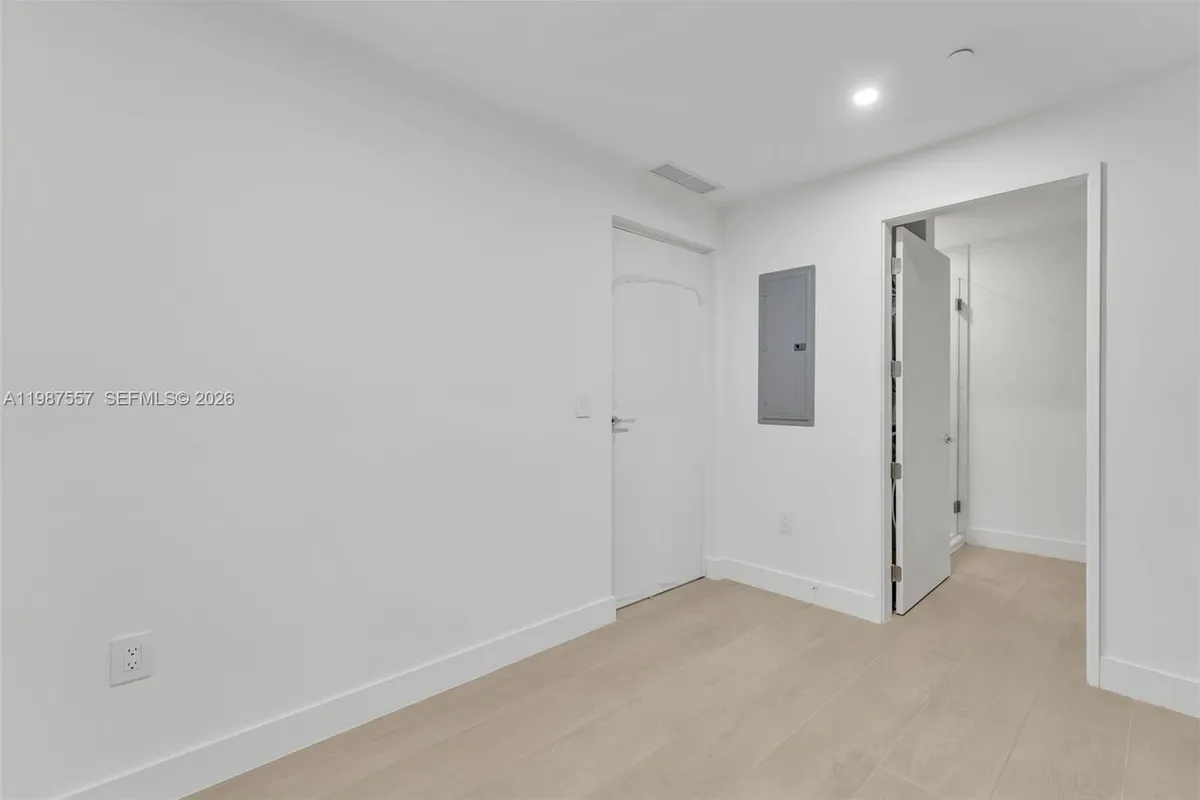 700 NE 24th st # 1207, Miami FL 33137