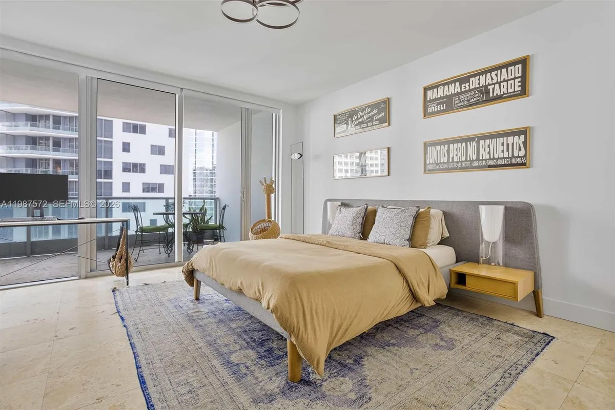 1331 Brickell Bay Dr # 1606, Miami FL 33131