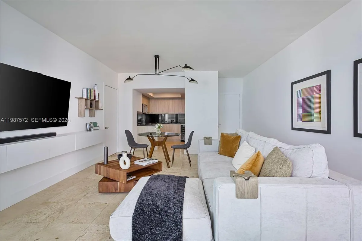 1331 Brickell Bay Dr # 1606, Miami FL 33131