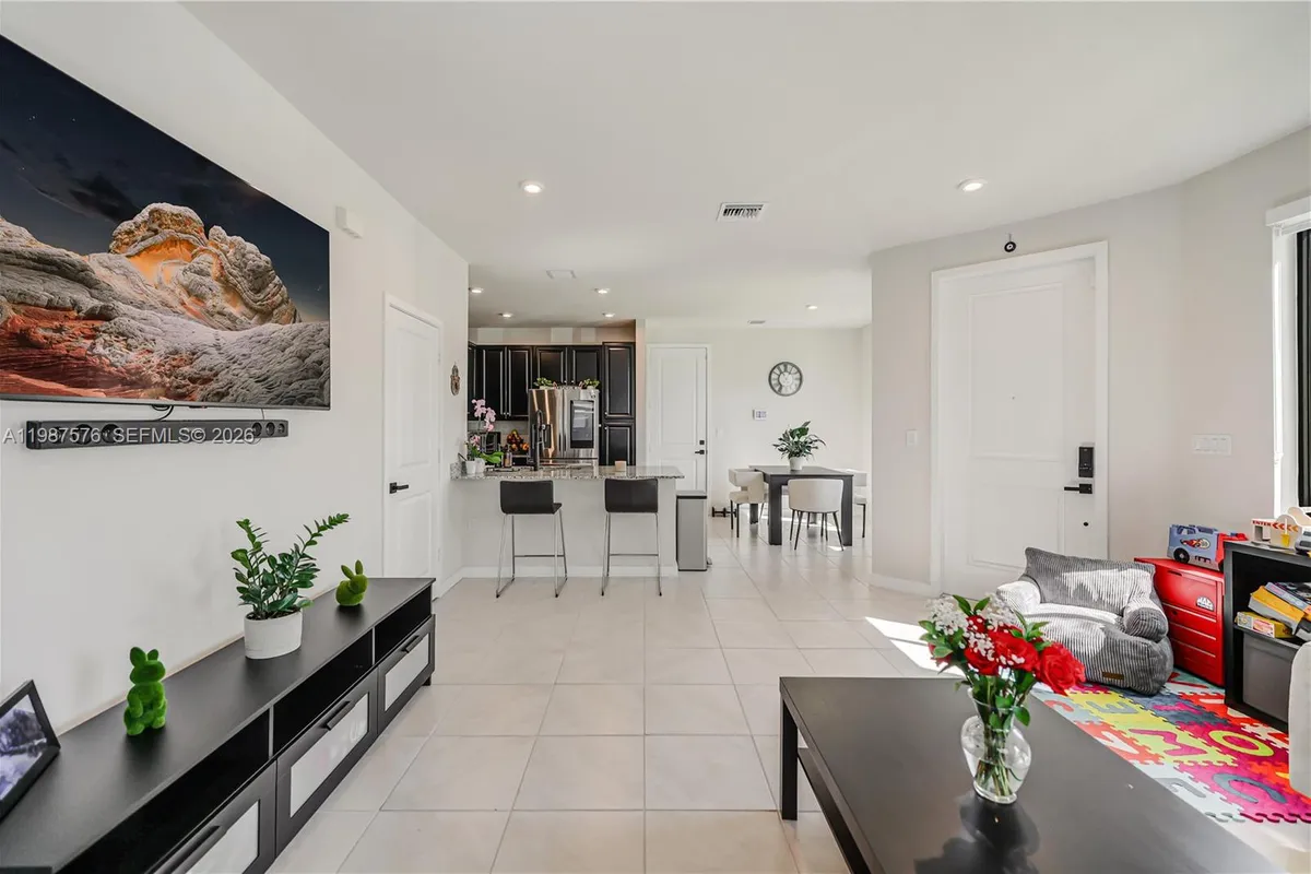 10902 SW 232nd Ter, Homestead FL 33032