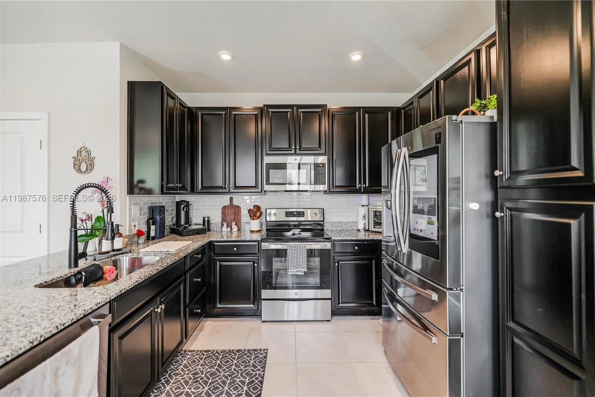 10902 SW 232nd Ter, Homestead FL 33032