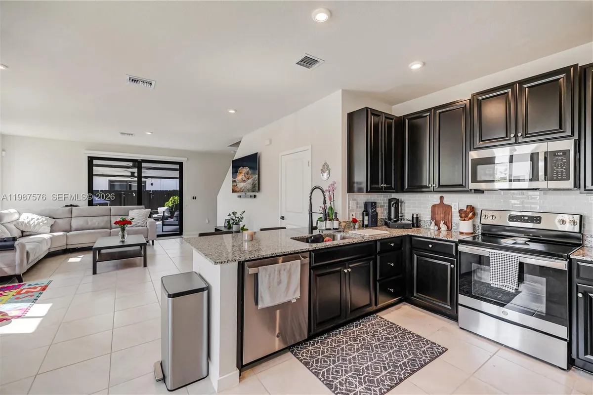 10902 SW 232nd Ter, Homestead FL 33032