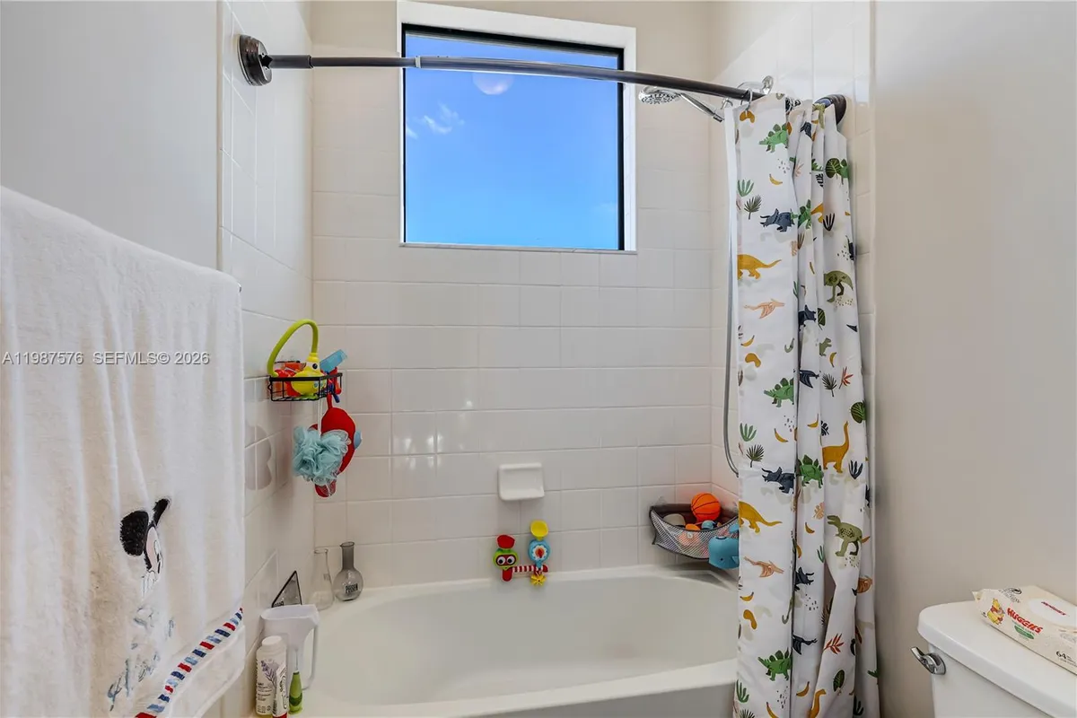 10902 SW 232nd Ter, Homestead FL 33032