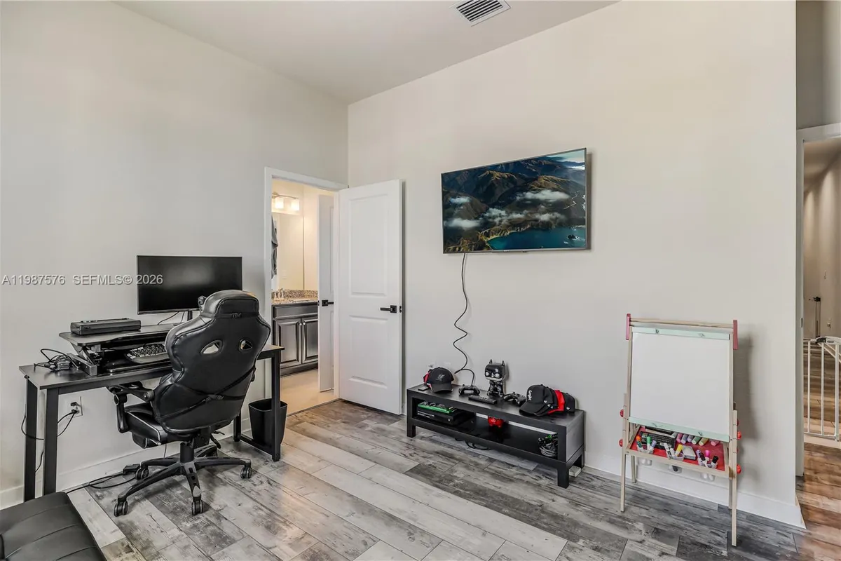 10902 SW 232nd Ter, Homestead FL 33032