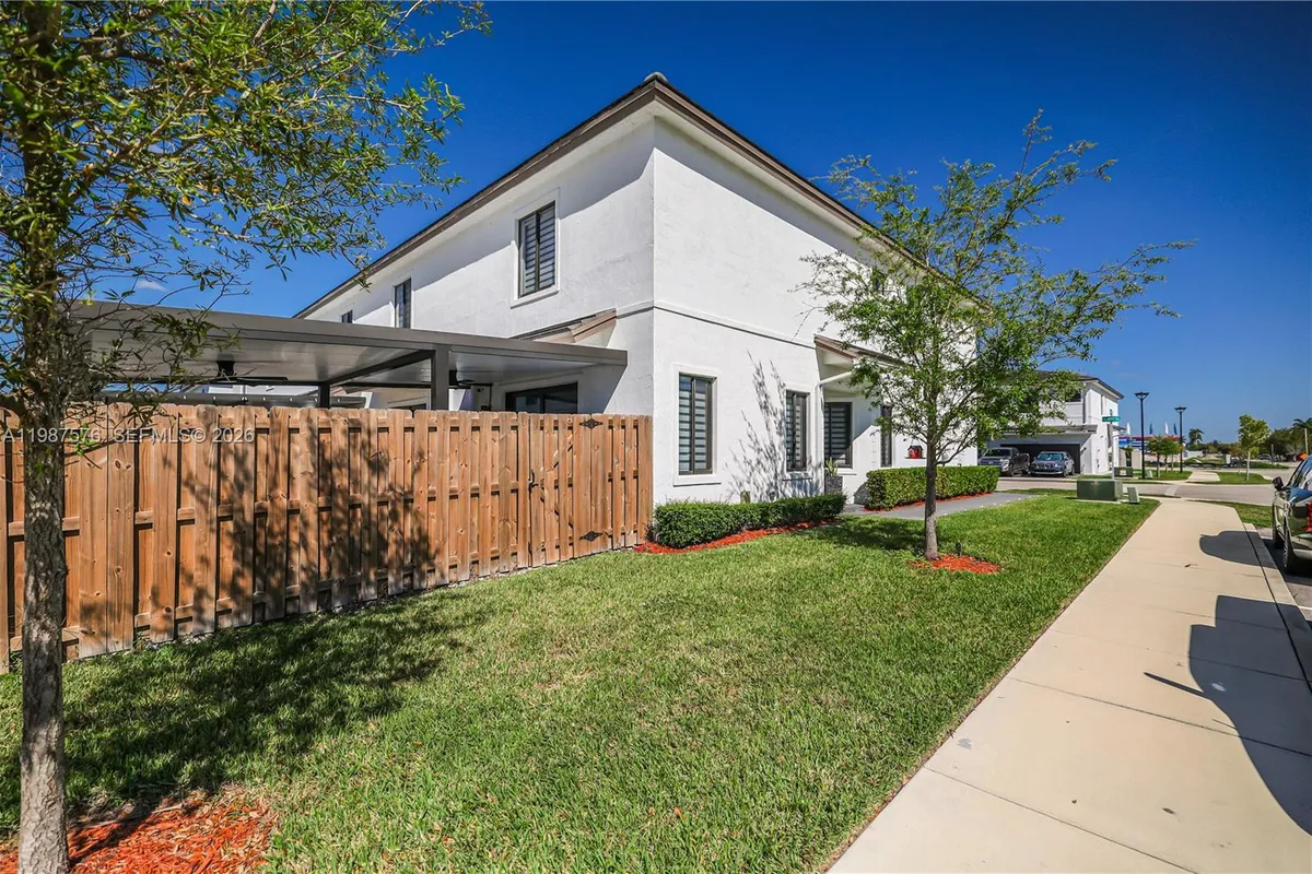 10902 SW 232nd Ter, Homestead FL 33032