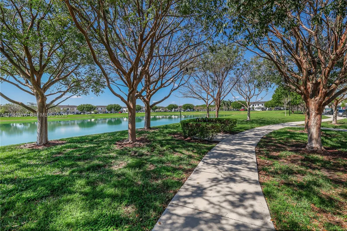 10902 SW 232nd Ter, Homestead FL 33032