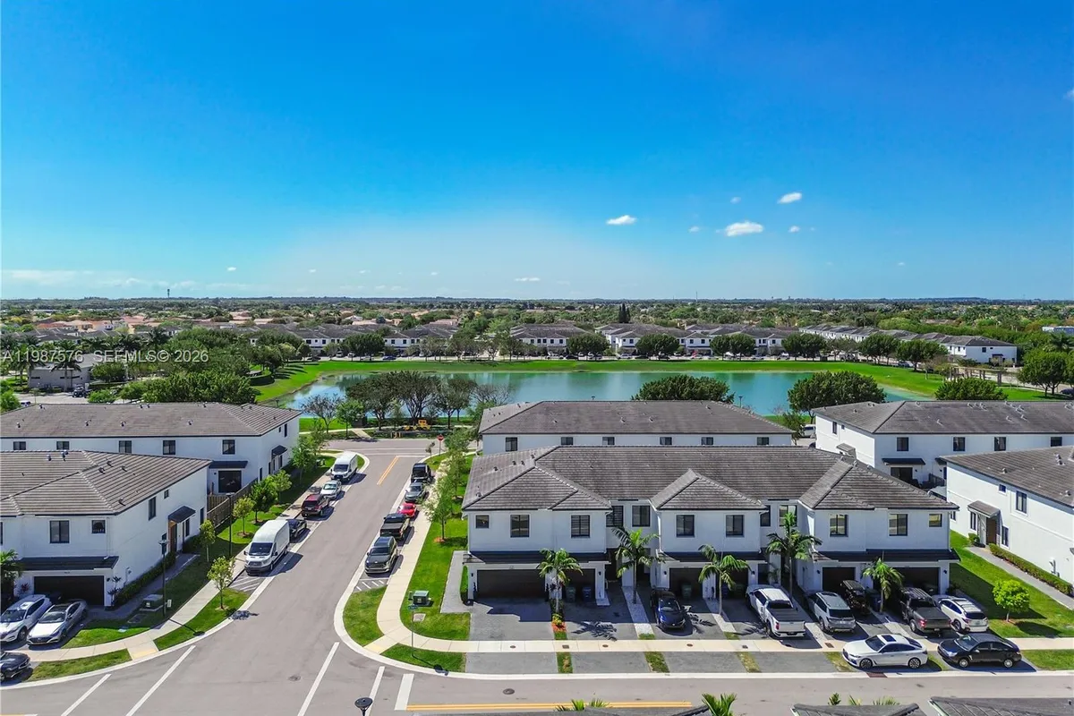 10902 SW 232nd Ter, Homestead FL 33032