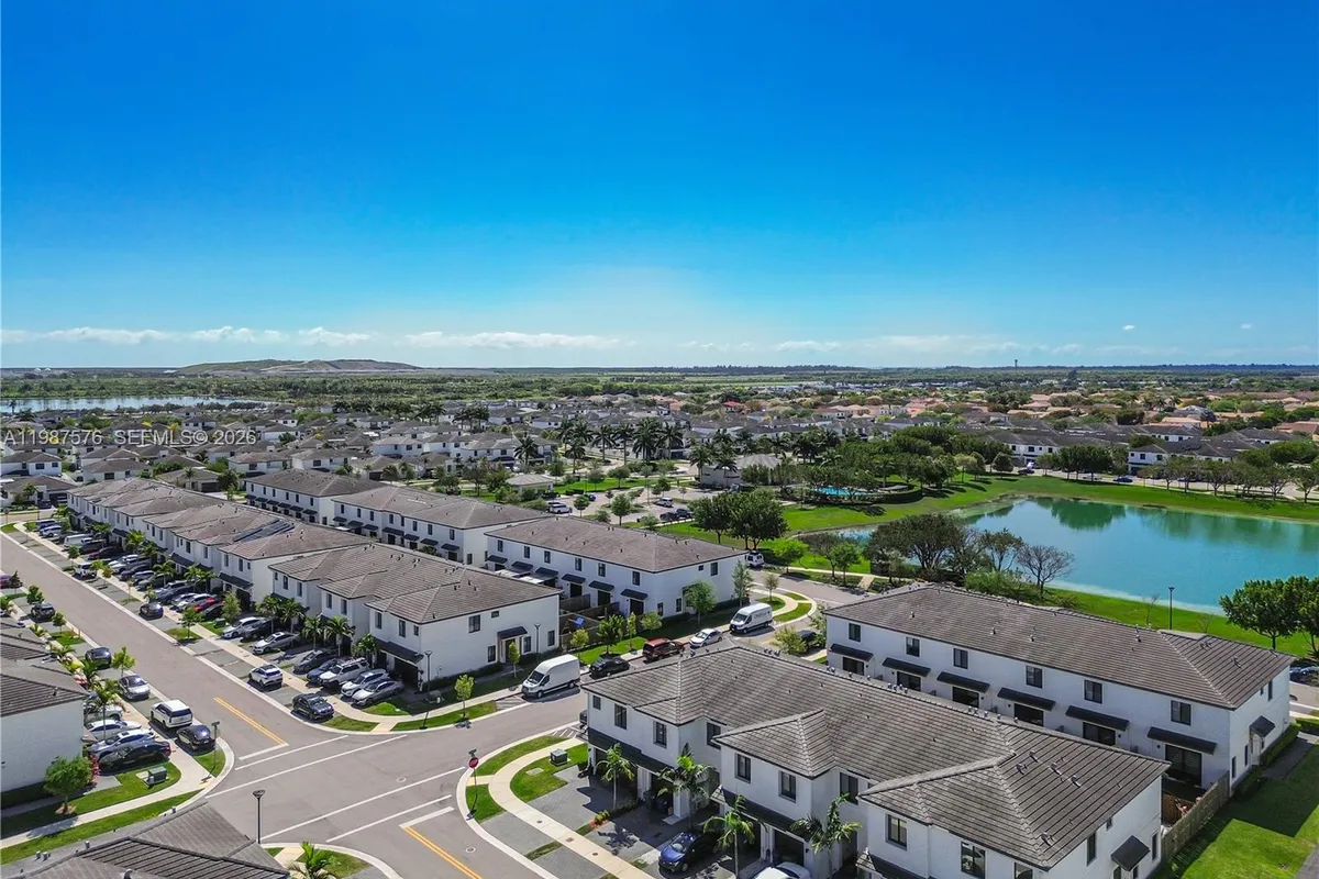 10902 SW 232nd Ter, Homestead FL 33032