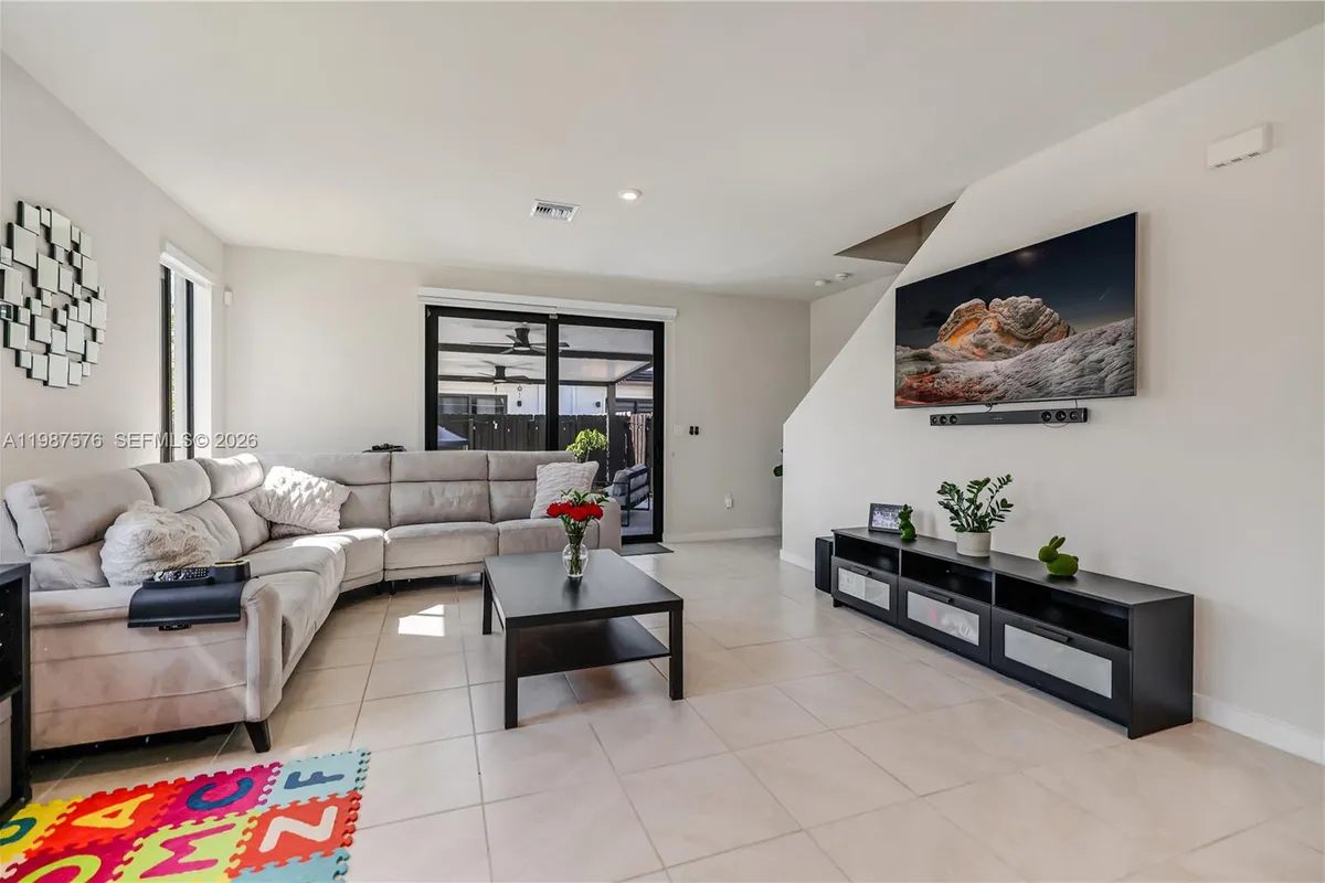 10902 SW 232nd Ter, Homestead FL 33032