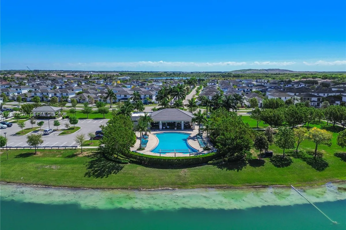 10902 SW 232nd Ter, Homestead FL 33032