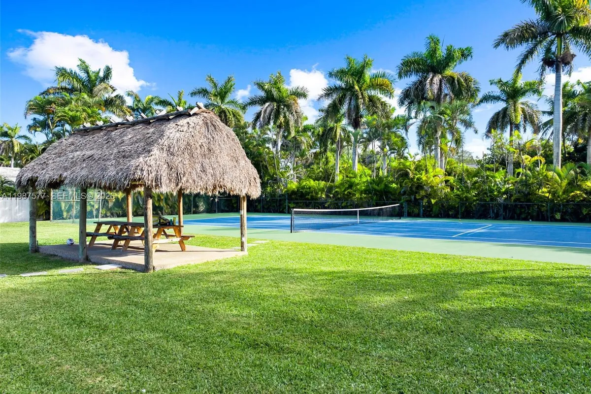 14615 SW 77th Ct, Palmetto Bay FL 33158