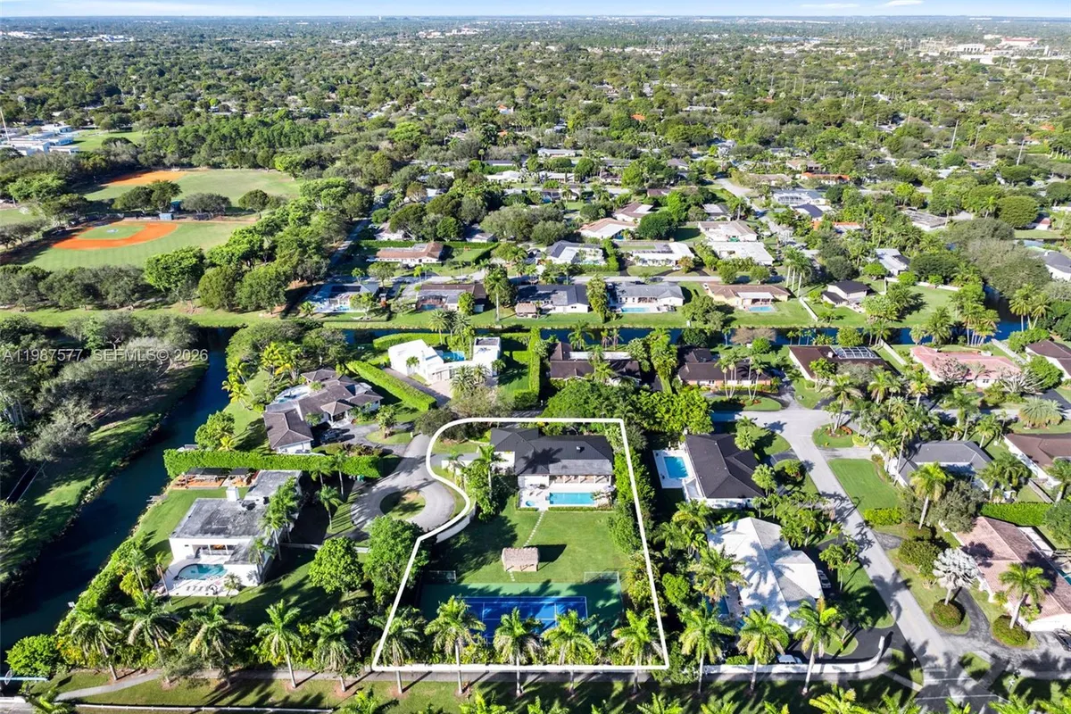 14615 SW 77th Ct, Palmetto Bay FL 33158