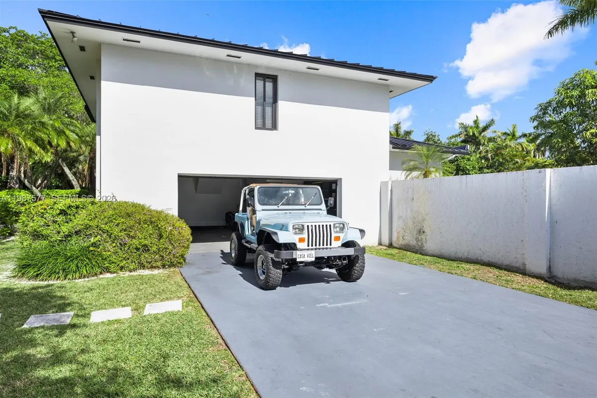 14615 SW 77th Ct, Palmetto Bay FL 33158