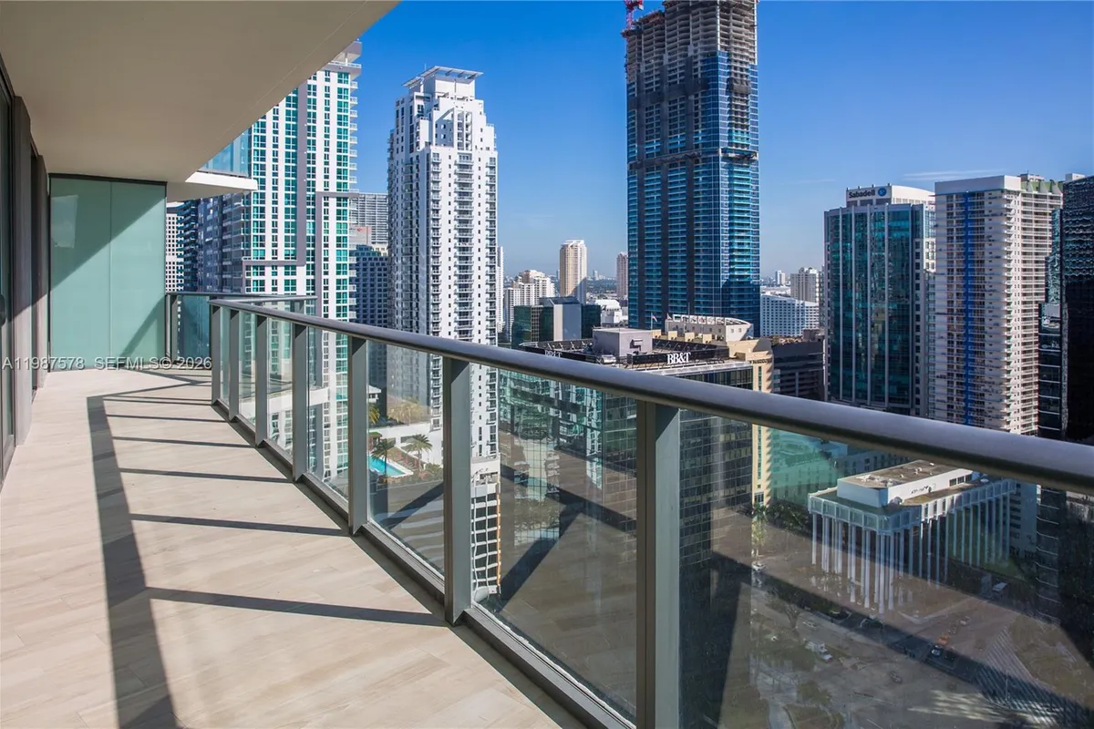 1300 S Miami Ave # 2702, Miami FL 33130