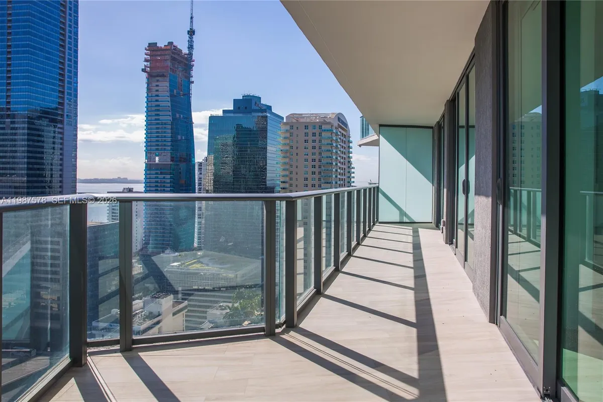 1300 S Miami Ave # 2702, Miami FL 33130