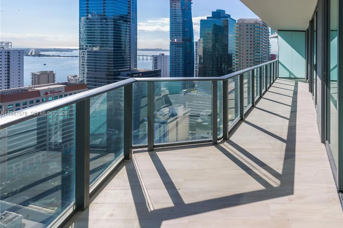 1300 S Miami Ave # 2702, Miami FL 33130