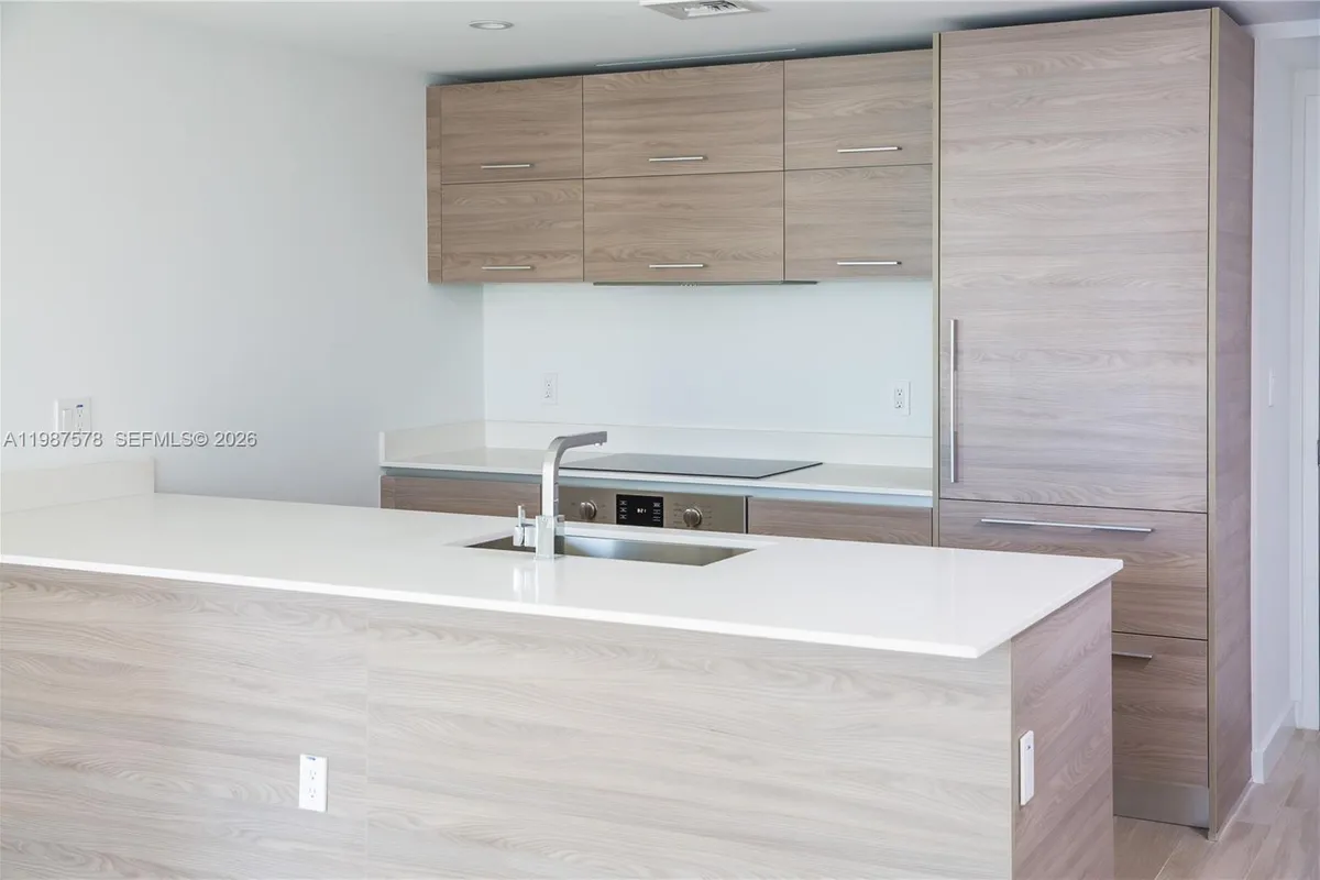 1300 S Miami Ave # 2702, Miami FL 33130