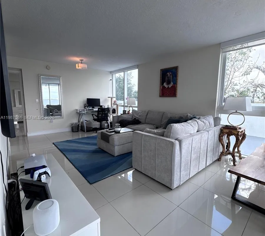 1861 NW S River Dr # 705, Miami FL 33125