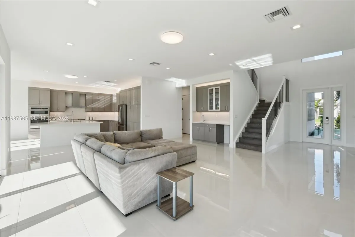 13076 Feathering Way, Palm Beach Gardens FL 33412