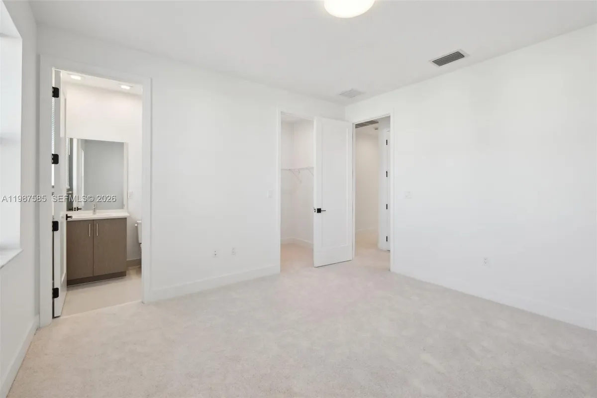 13076 Feathering Way, Palm Beach Gardens FL 33412