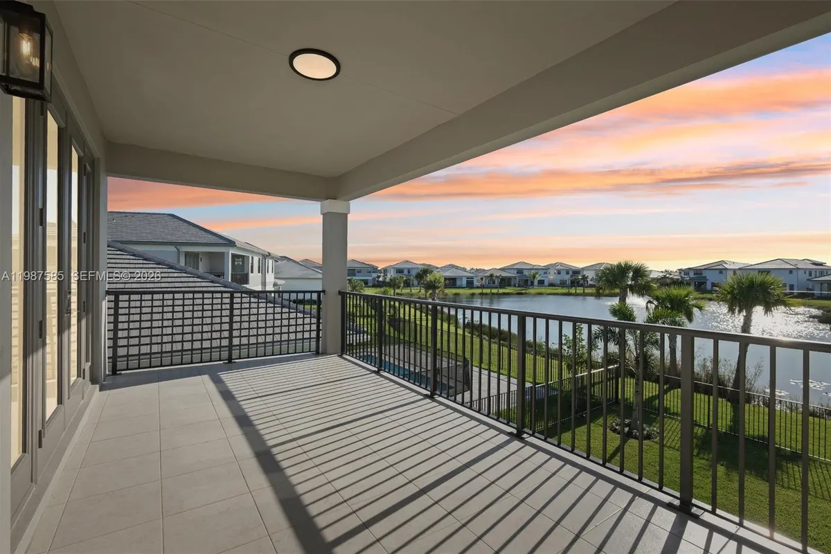 13076 Feathering Way, Palm Beach Gardens FL 33412