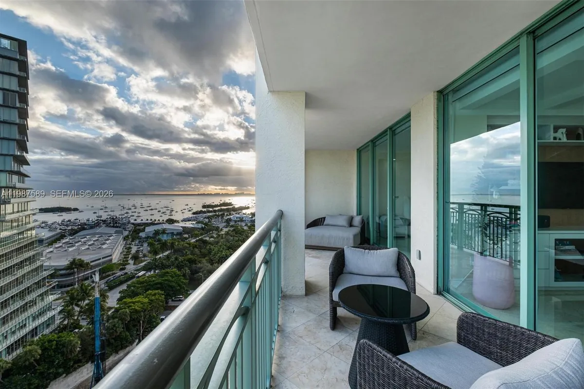 3400 SW 27th Ave # 1706, Miami FL 33133