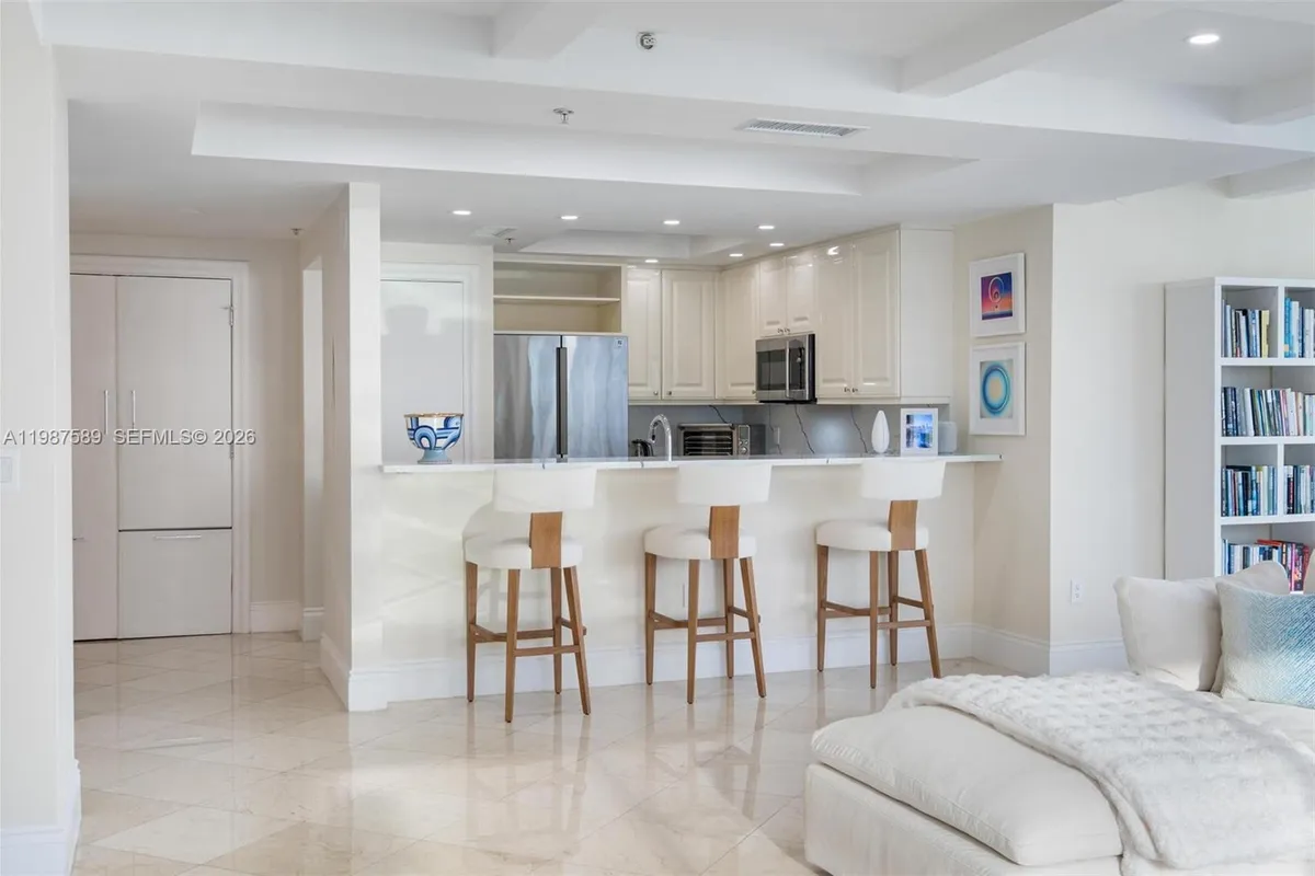 3400 SW 27th Ave # 1706, Miami FL 33133