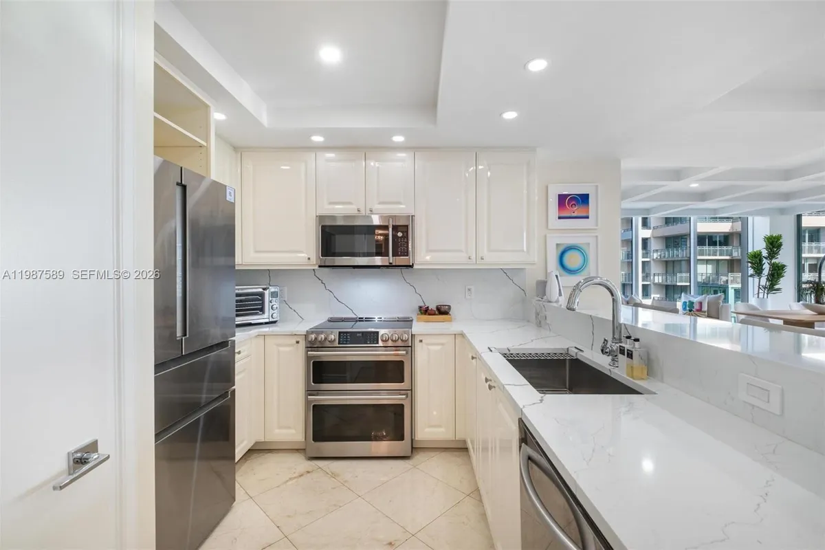 3400 SW 27th Ave # 1706, Miami FL 33133