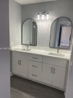 440 Lakeview Dr # 202, Weston FL 33326