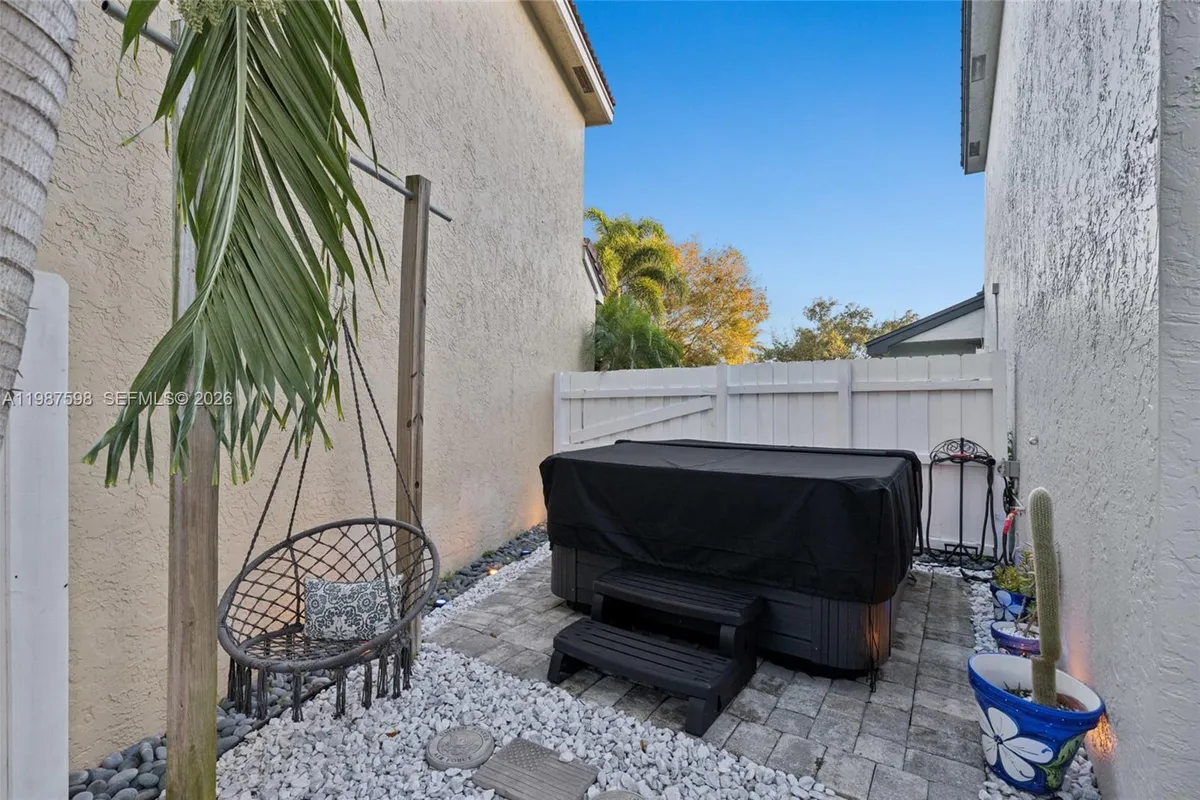 18087 SW 30th Ct, Miramar FL 33029